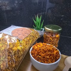 Marigold Flowers Petals, Dried Wild Crafted African (Tagetes erecta) Organic Tea