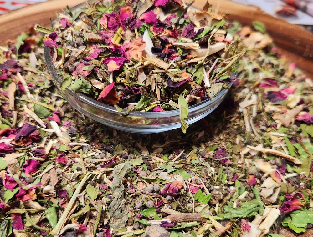 Hormone Balancing Tea-Progestrone-Menstrual Health-Menopause-PCOS 28g / 1 oz.
