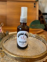 COMFREY 2 oz Boneknitter Oil VEGAN Comfrey Leaves & Roots Amber SPRAY BOTTLE