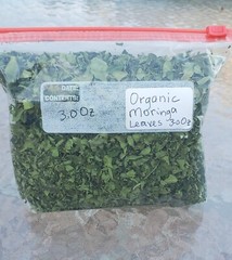 Organic Freshly Dried Moringa Oleifera loose leaves